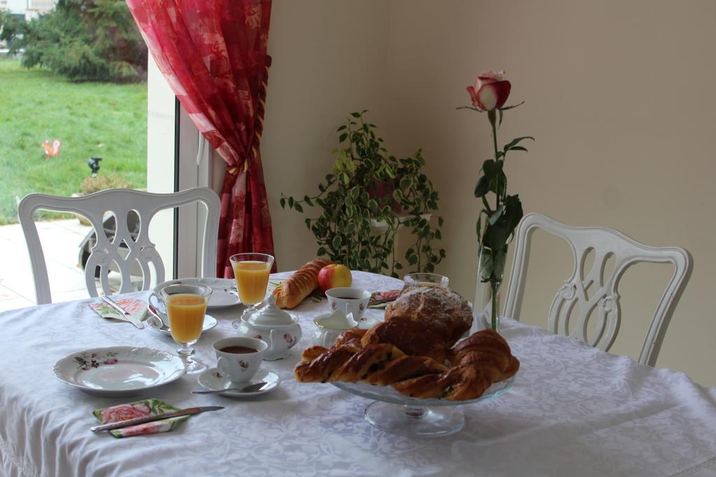 Le Clos Des Roses Saint-Règle Eksteriør billede