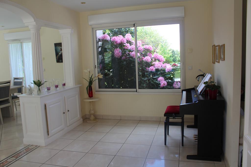 Le Clos Des Roses Saint-Règle Eksteriør billede